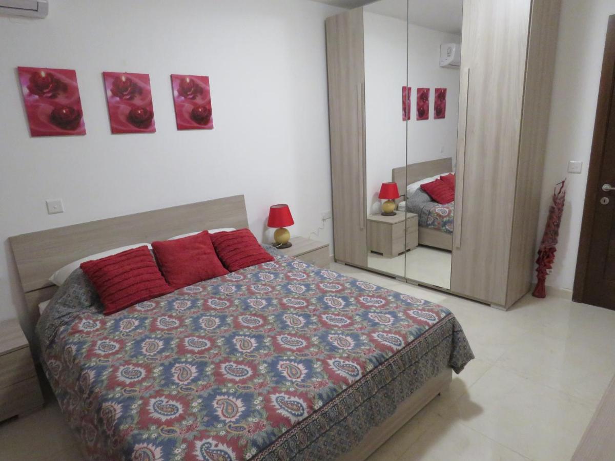 Aquamarine Sea Front Apartments - First Floor Marsaskala Bagian luar foto