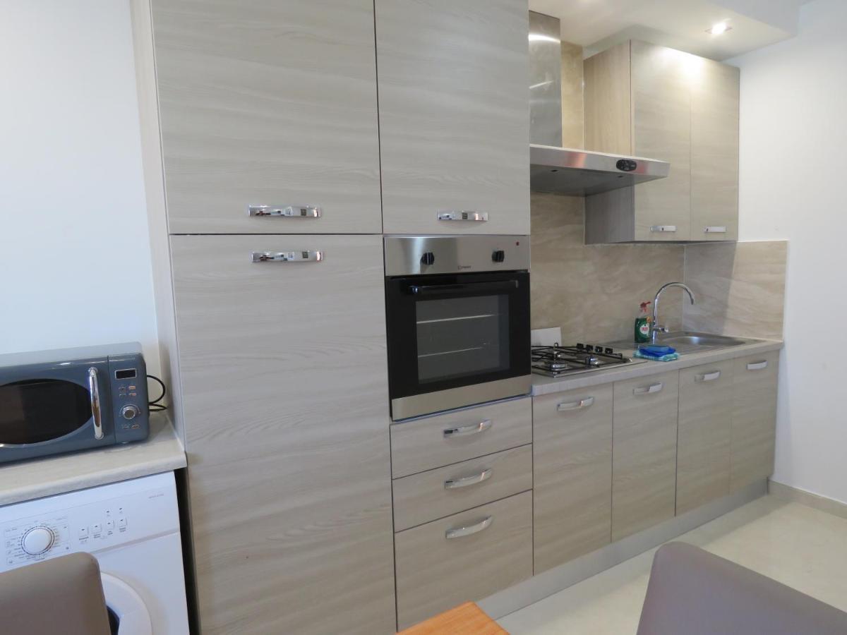 Aquamarine Sea Front Apartments - First Floor Marsaskala Bagian luar foto