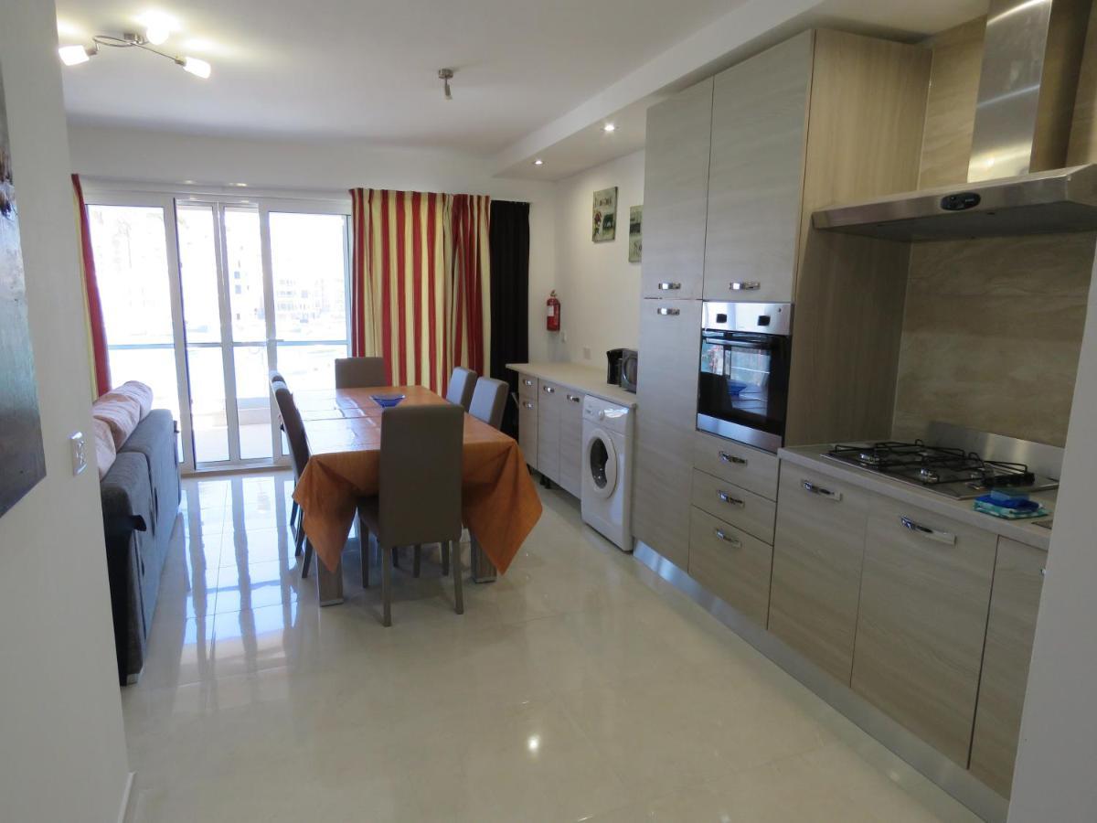 Aquamarine Sea Front Apartments - First Floor Marsaskala Bagian luar foto