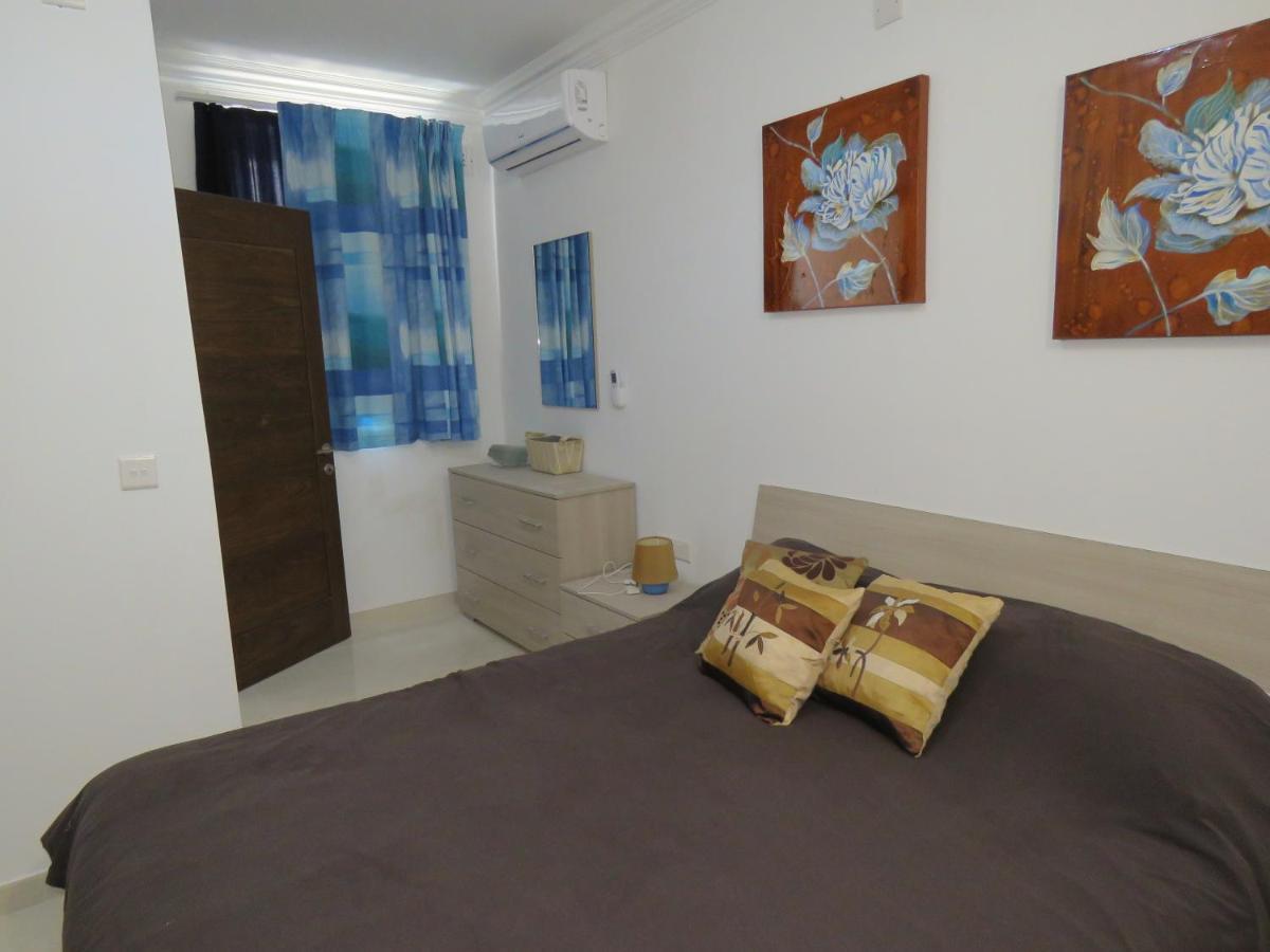 Aquamarine Sea Front Apartments - First Floor Marsaskala Bagian luar foto